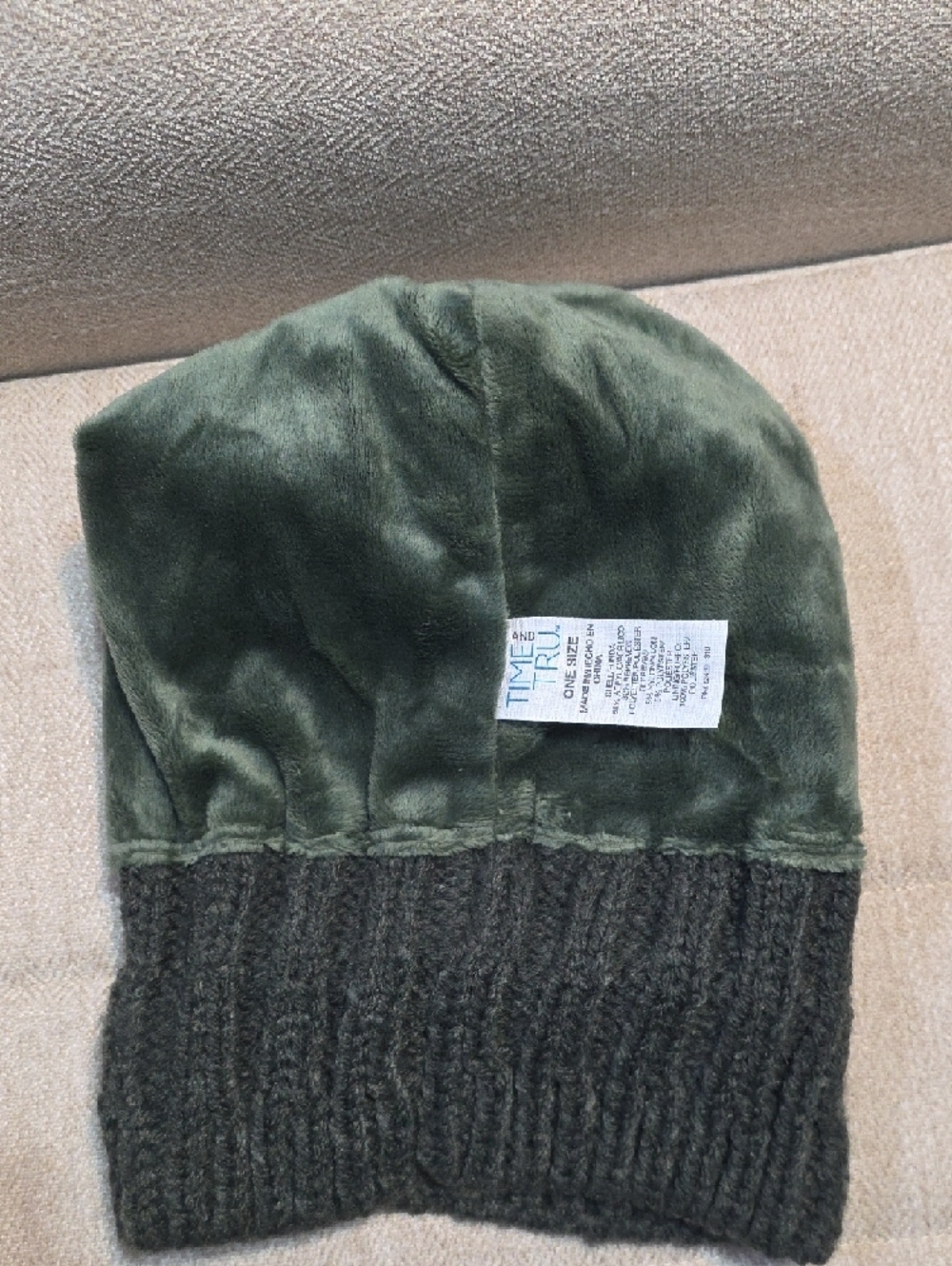 Time and Tru Dark Green Beanie - Picture 2 of 2
